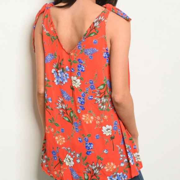 GIRLY & FLIRTY RED FLORAL TOP - Picture 2 of 5